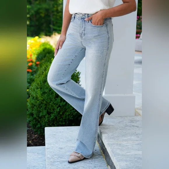 Judy Blue High Rise Tummy Control Vintage Light Wash Straight Leg Jeans 9/29 NEW - Picture 3 of 8